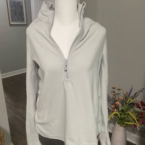 Vineyard Vines lightweight pullover